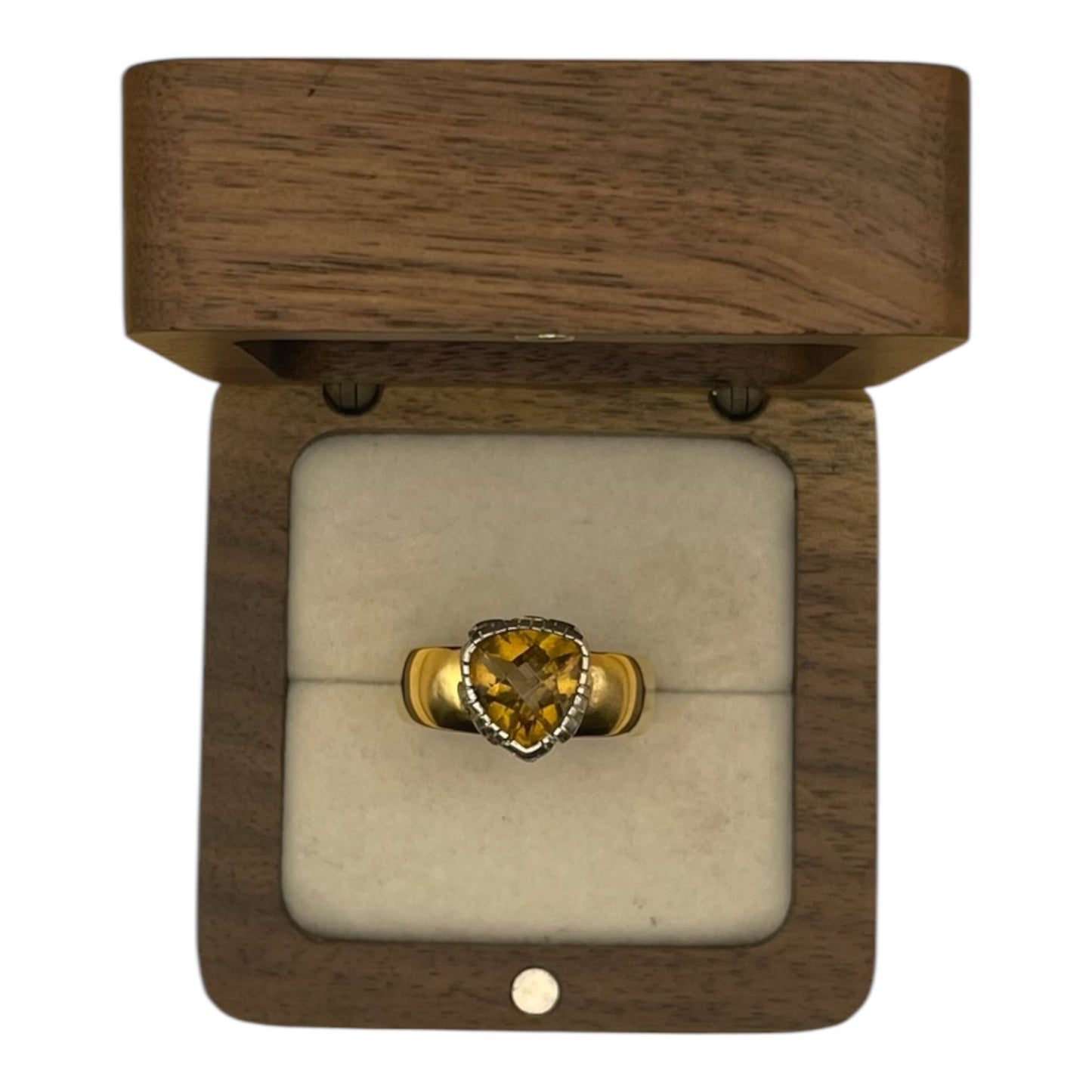Anillo Moderno Zultanita