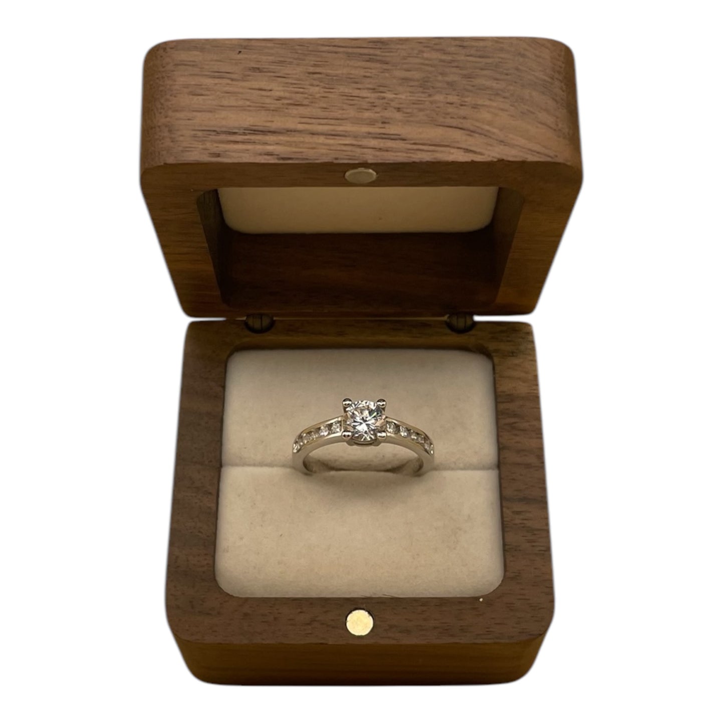Anillo Elegancia Clásica