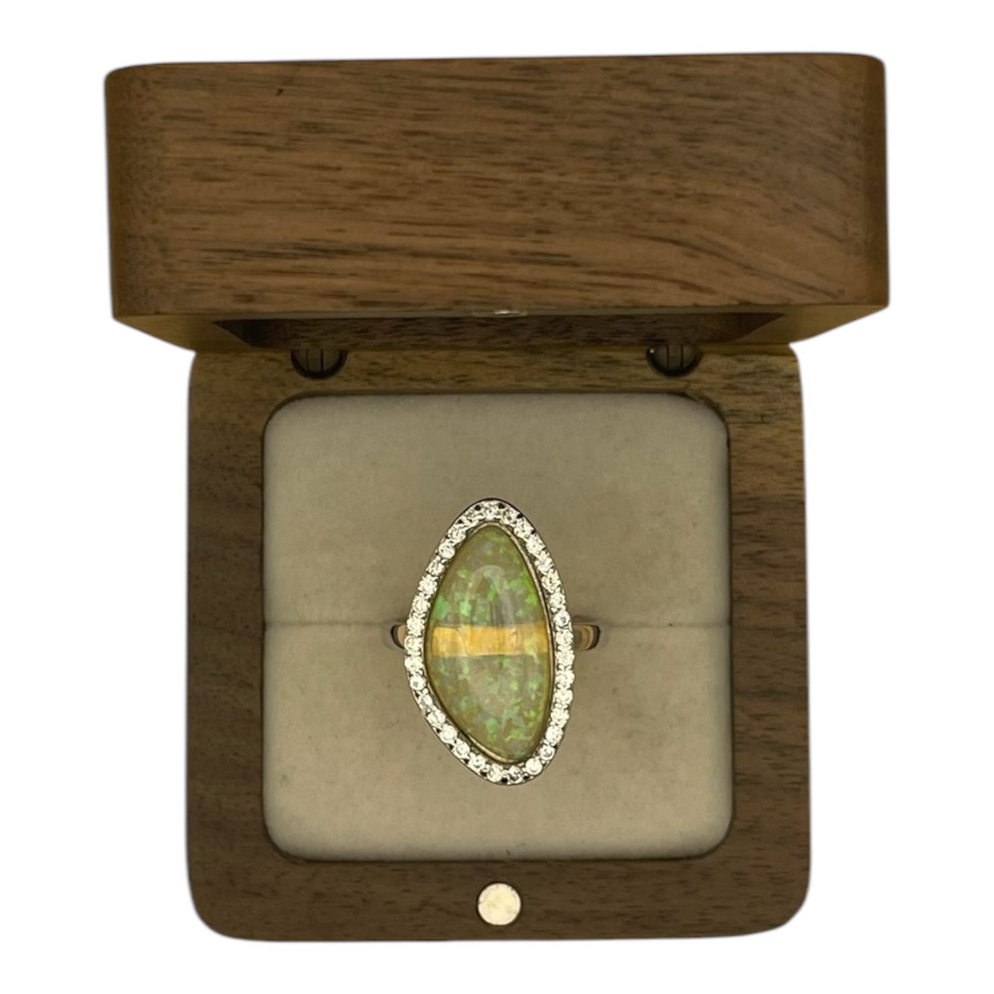 Anillo Elegancia Moderna