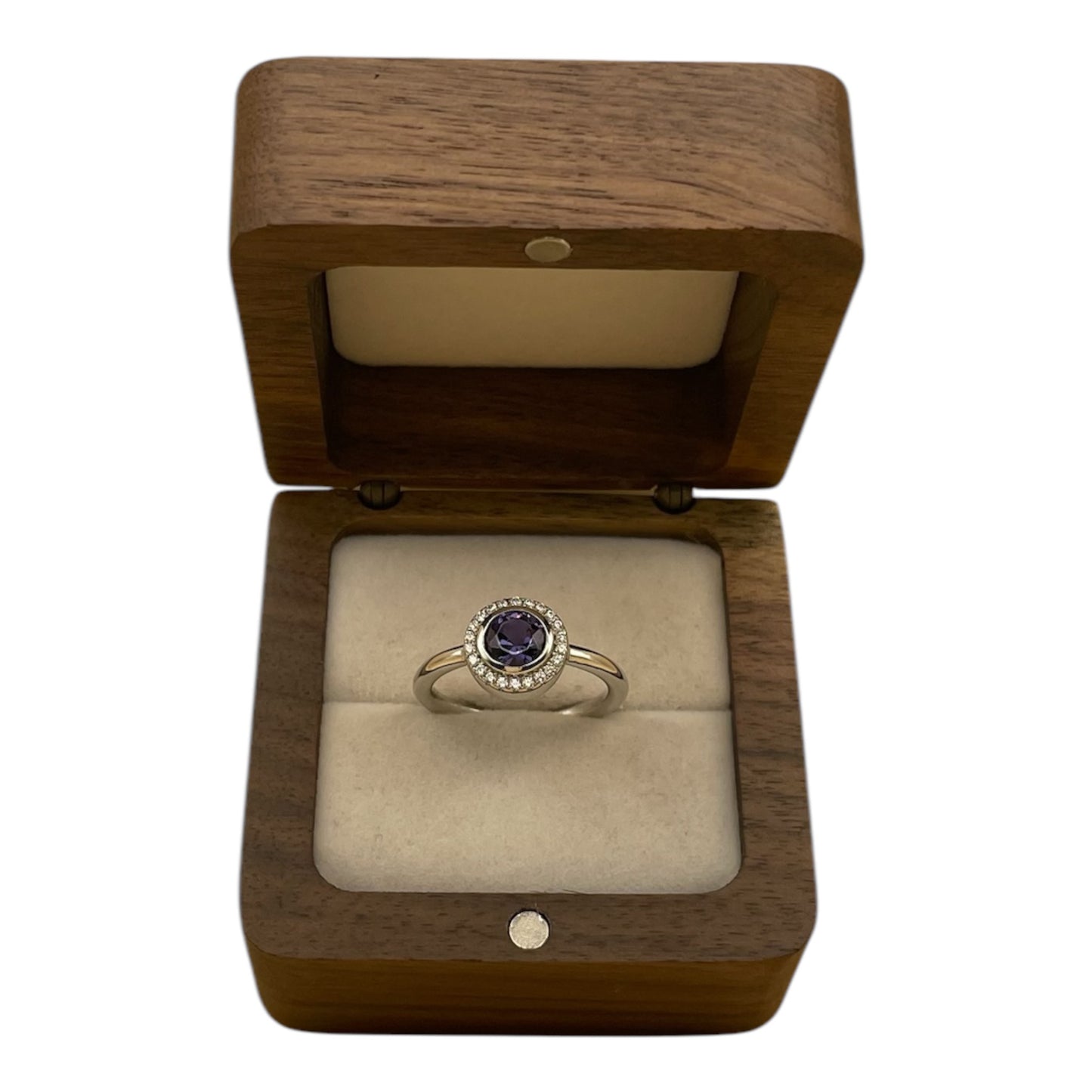 Anillo Clásico Moderno