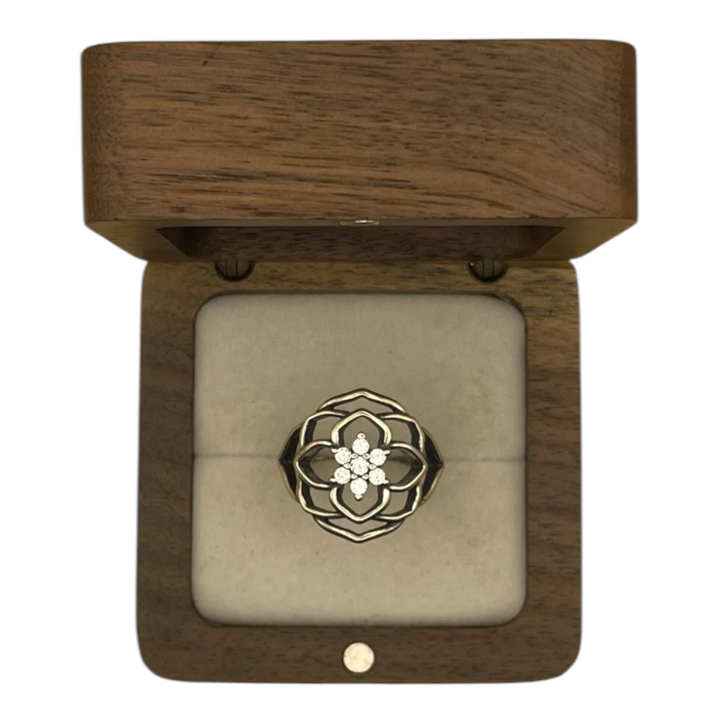 Anillo Flor Moderna