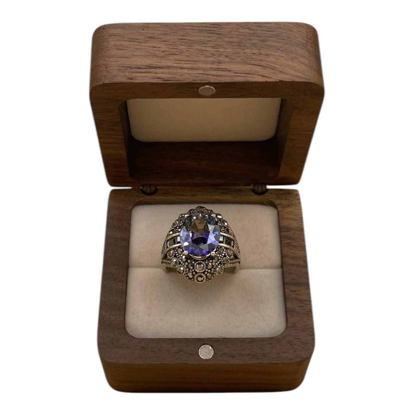 Anillo Victoriana Spinel