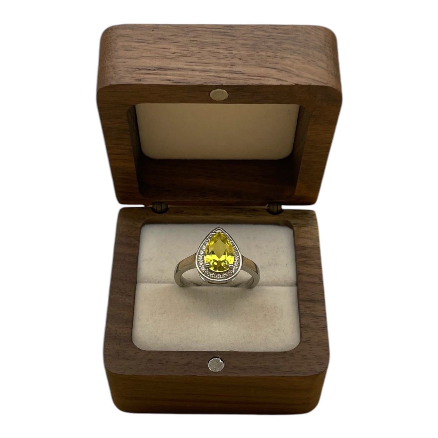Anillo Elegancia Clásica