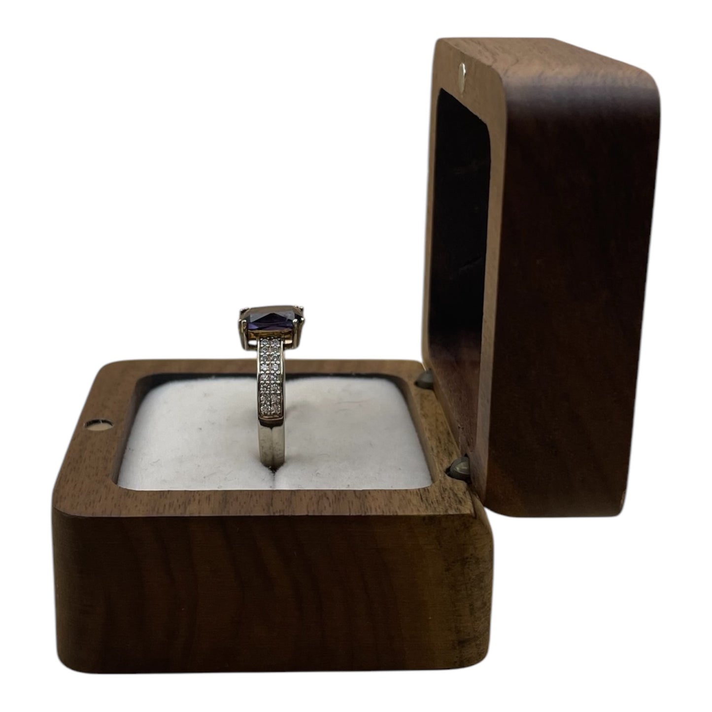 Anillo Solitaire Moderno