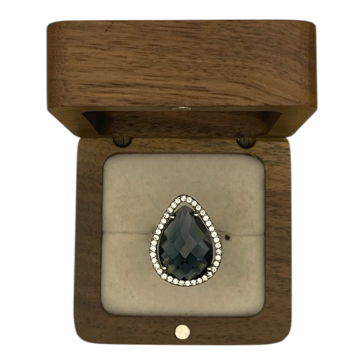Anillo Clásico Moderno