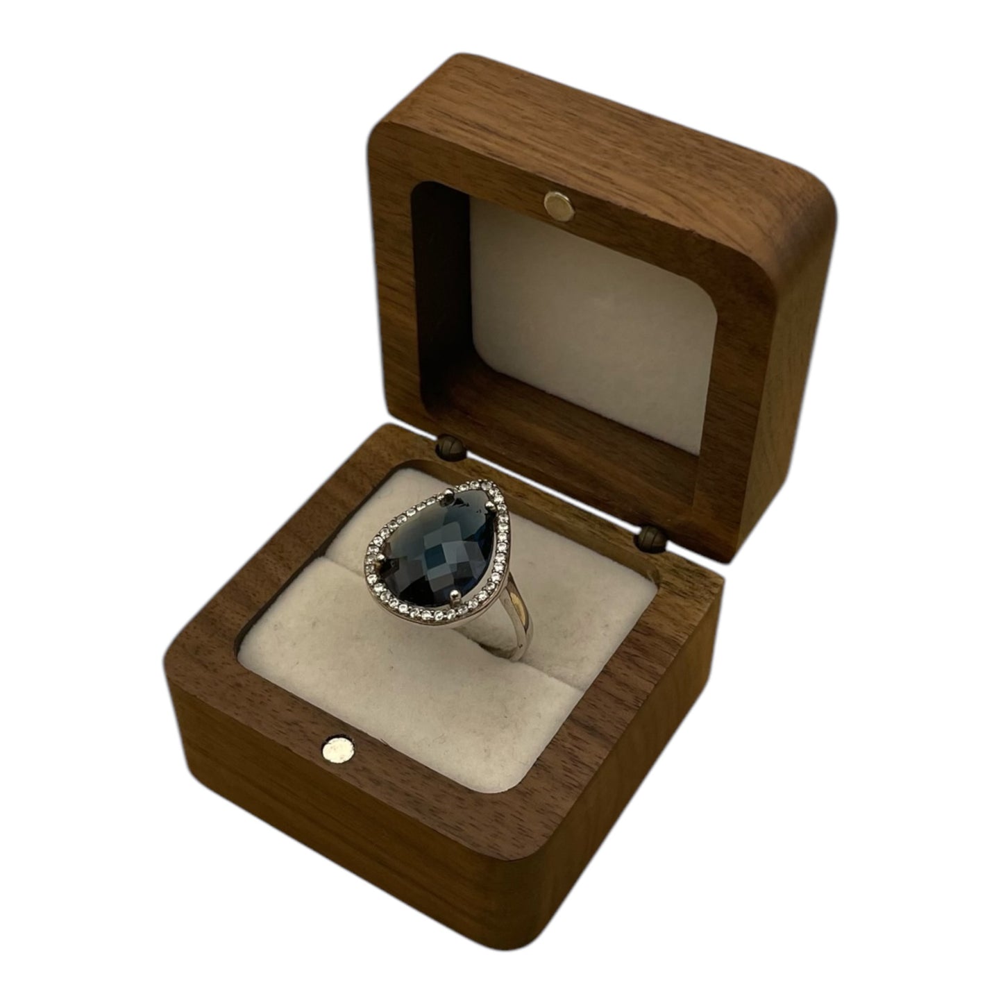 Anillo Clásico Moderno