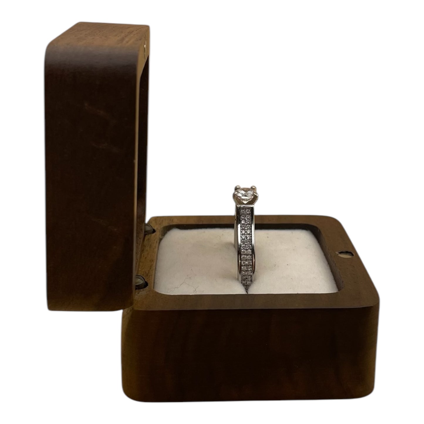 Anillo Solitaire Moderno