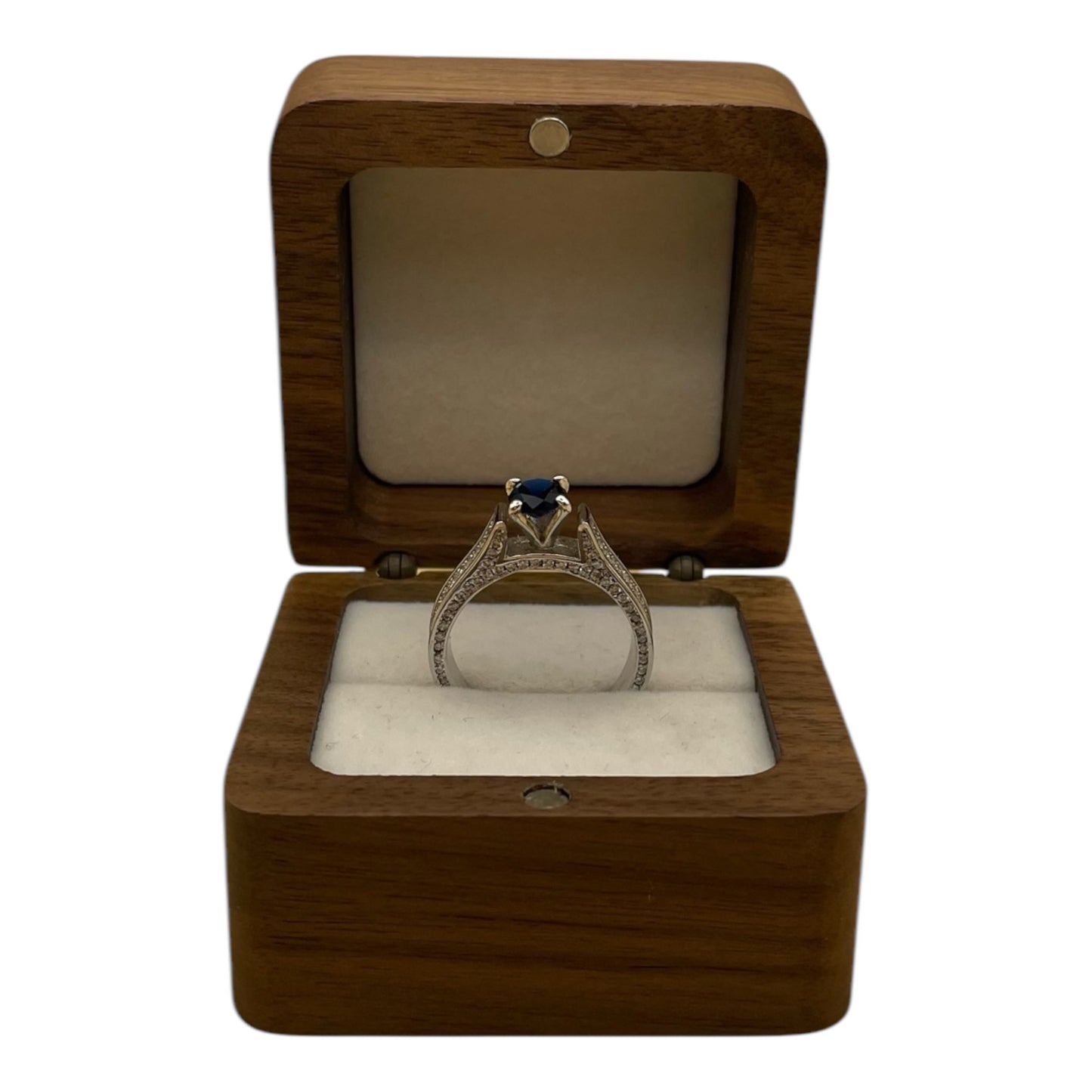 Anillo Elegancia Clásica Moderna