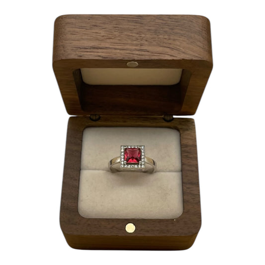 Anillo Elegancia Moderna