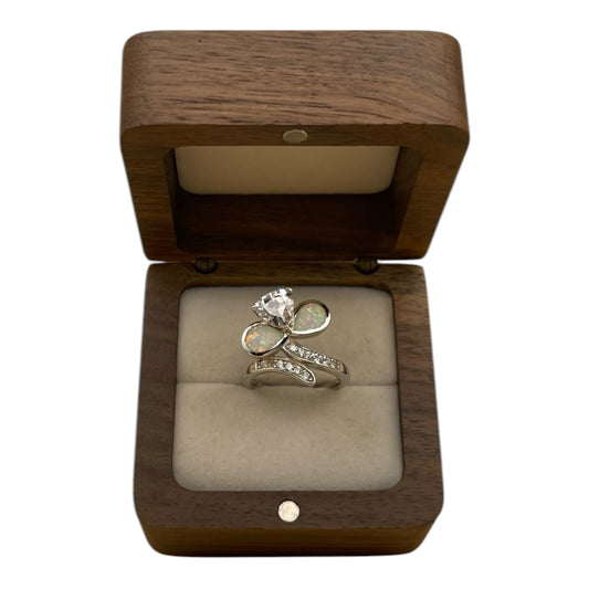 Anillo Flor Moderna