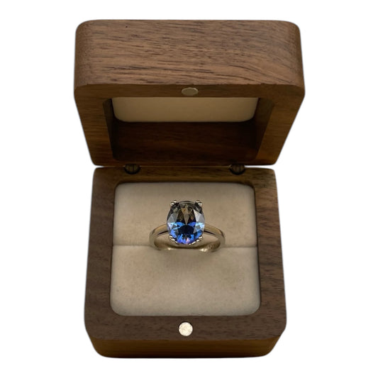 Anillo Elegancia Clásica Spinel azul