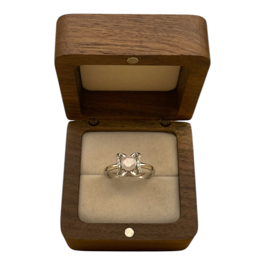 Anillo Elegancia Moderna
