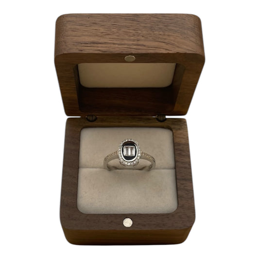 Anillo Elegancia Moderna