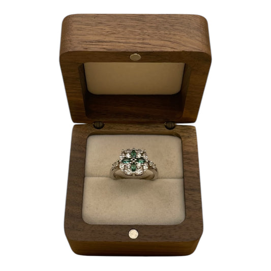 Anillo Esmeralda Moderna