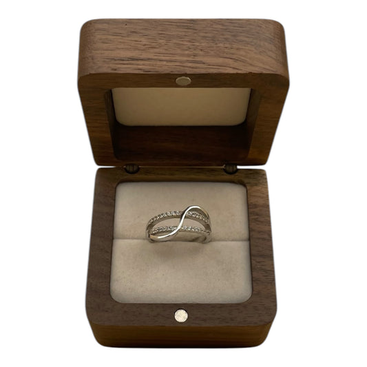 Anillo Elegancia Moderna