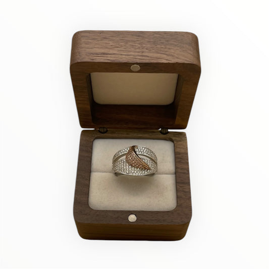 Anillo Extravagancia Moderna