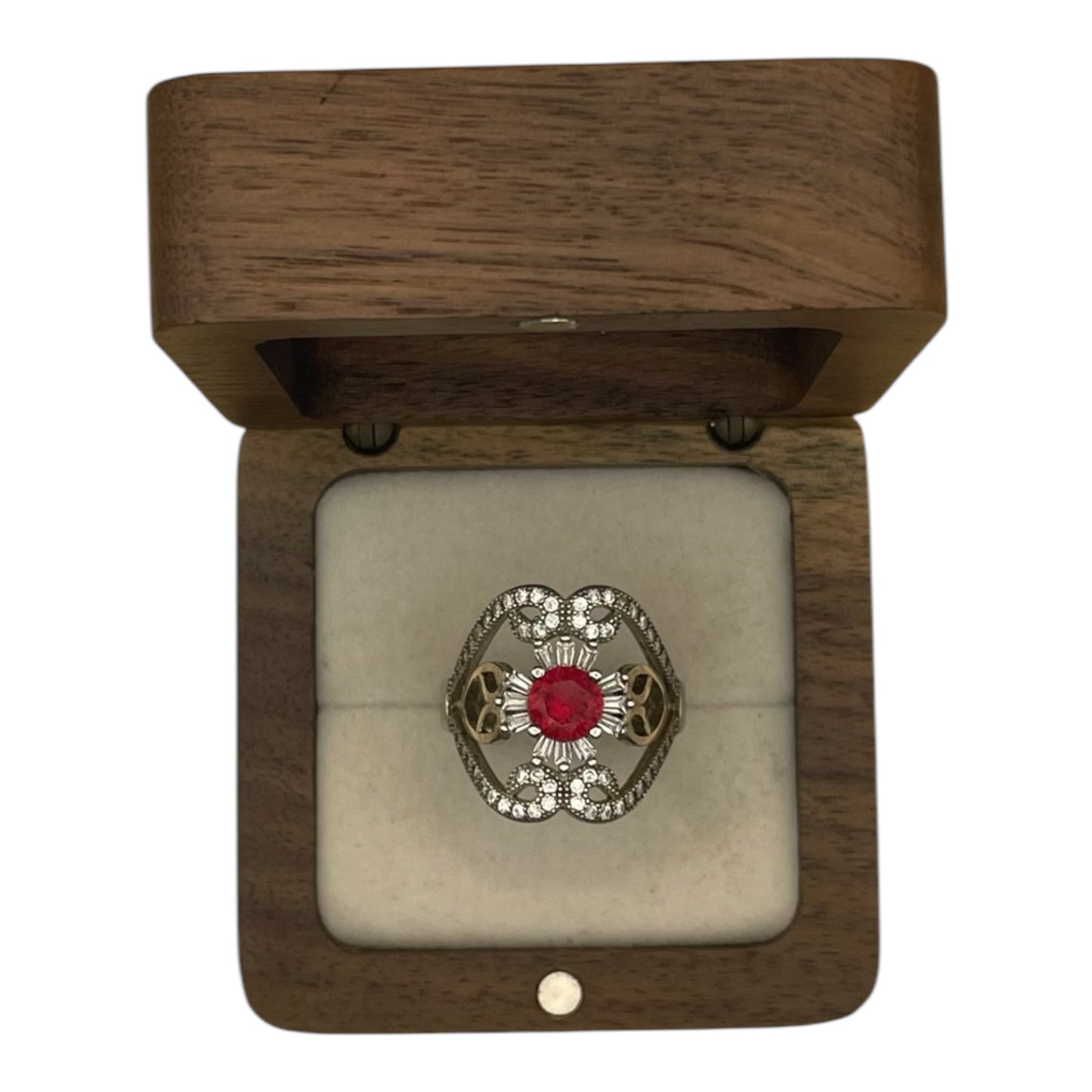 Anillo Elegancia Escarlata