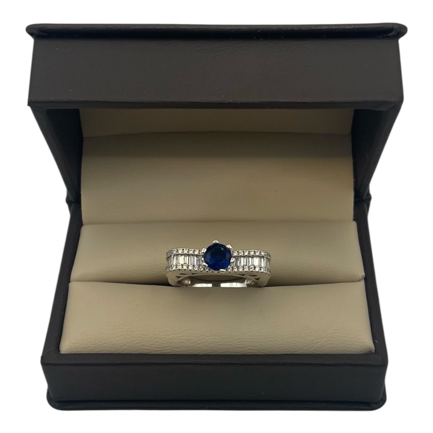 Anillo Solitario Extravagante