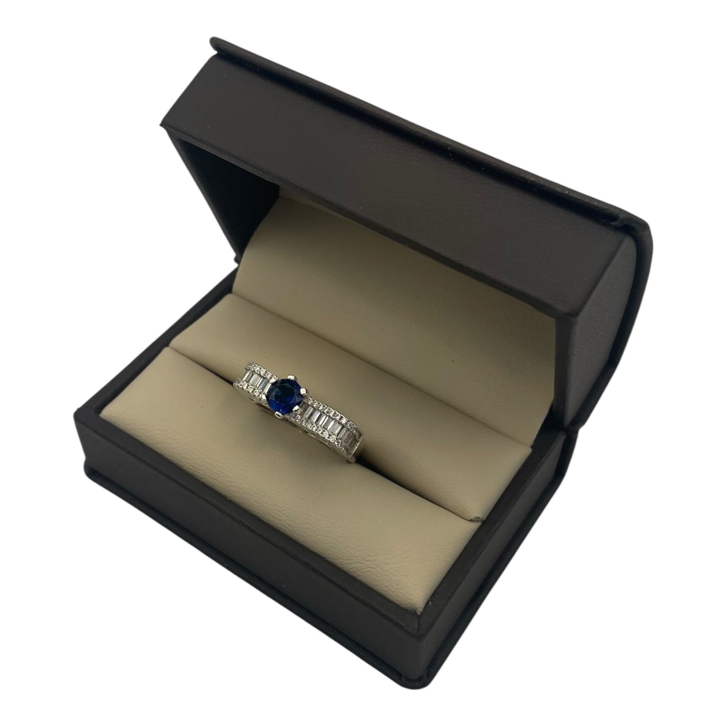 Anillo Solitario Extravagante