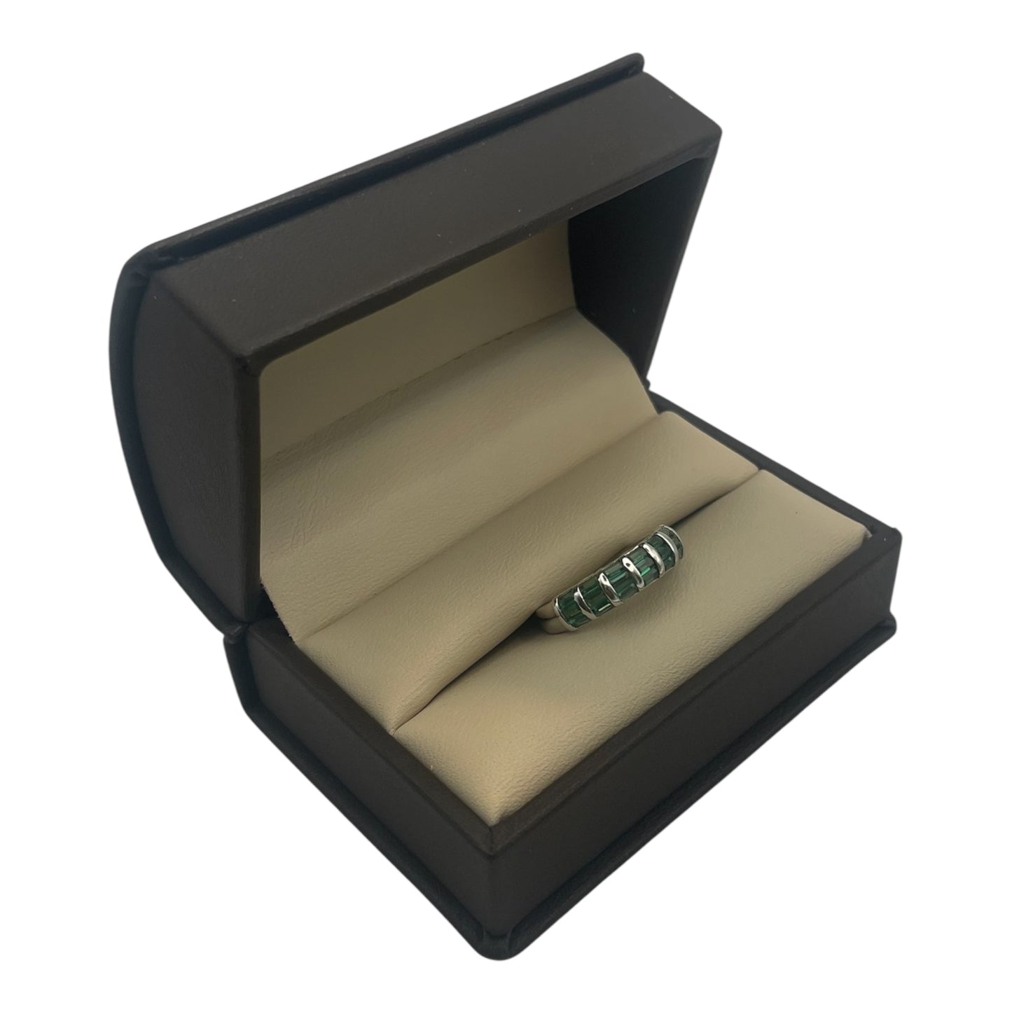 Anillo de esmeralda